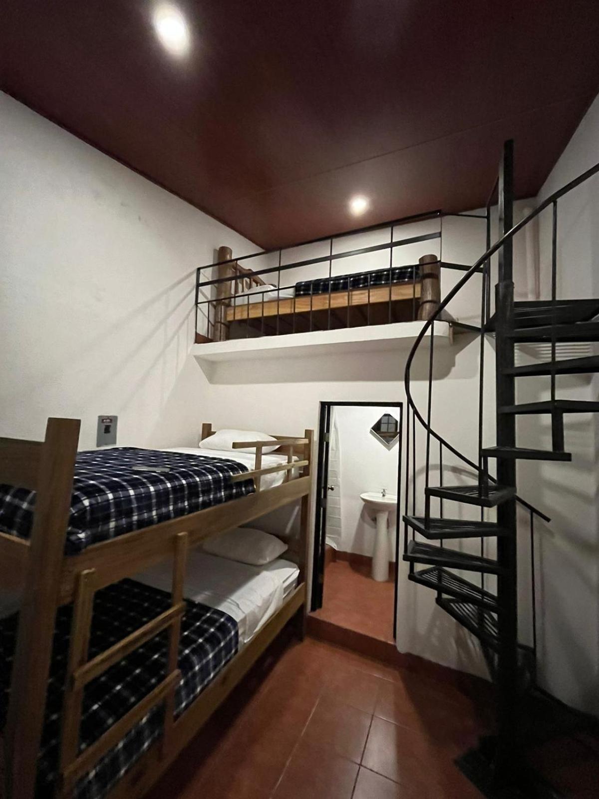 Hostal 17-52 Guatemala Dış mekan fotoğraf