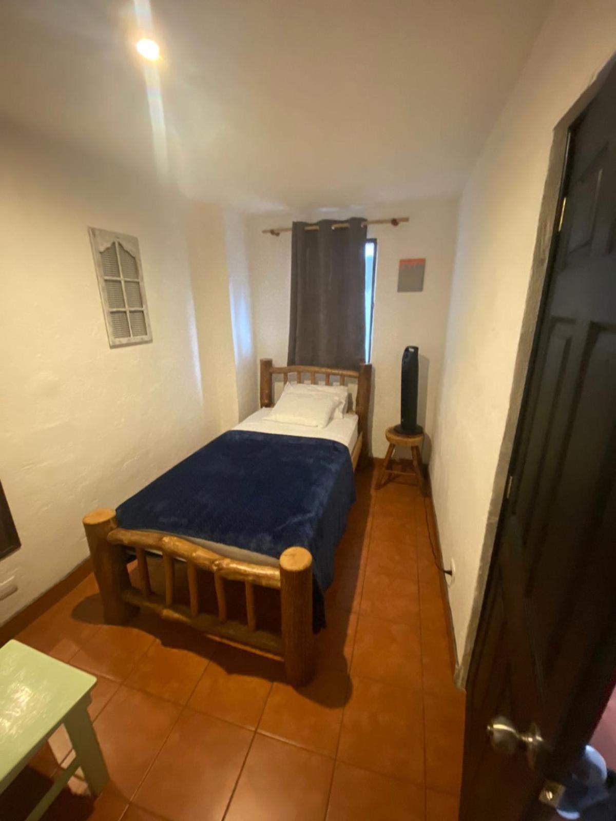 Hostal 17-52 Guatemala Dış mekan fotoğraf