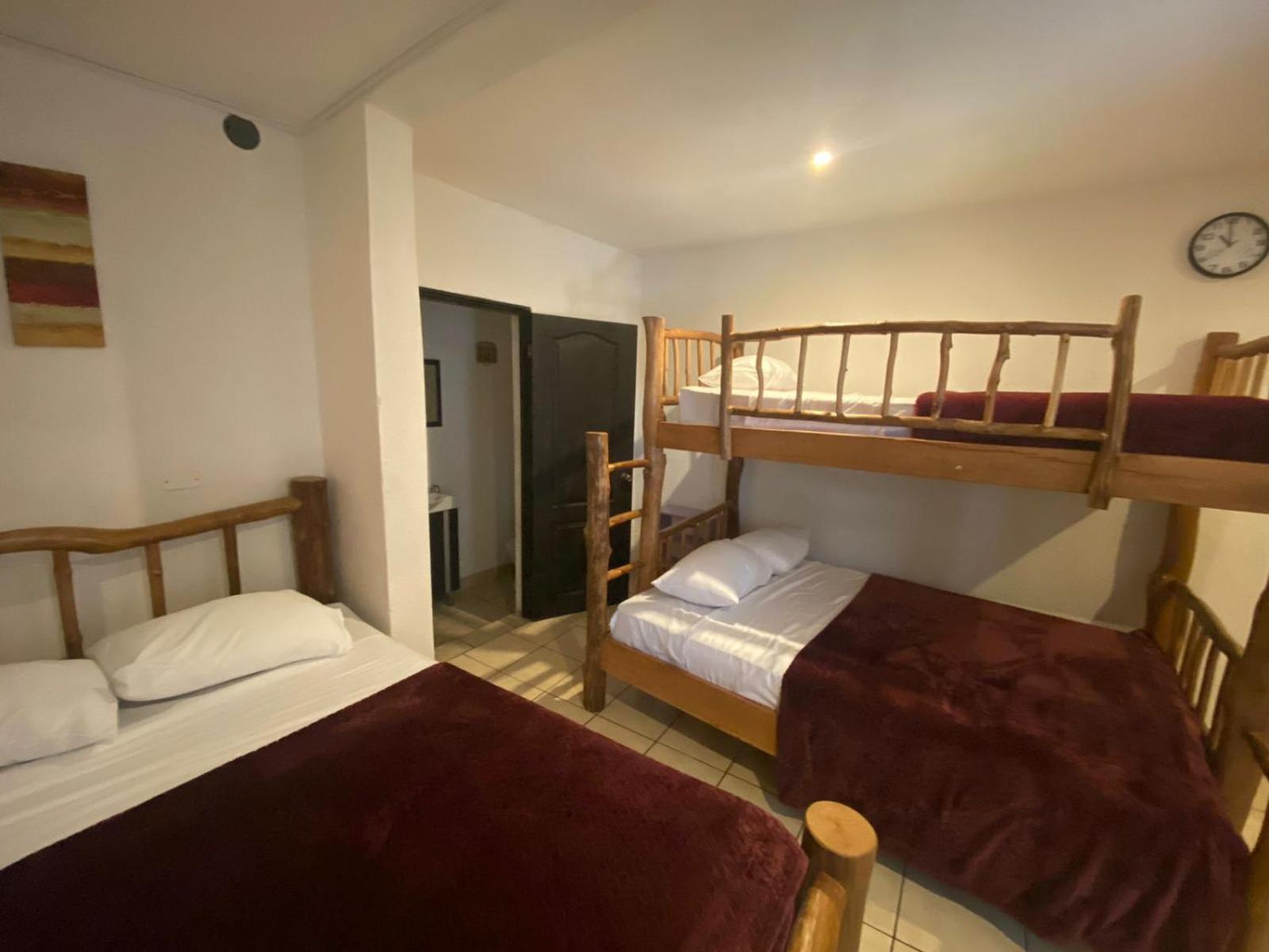 Hostal 17-52 Guatemala Dış mekan fotoğraf